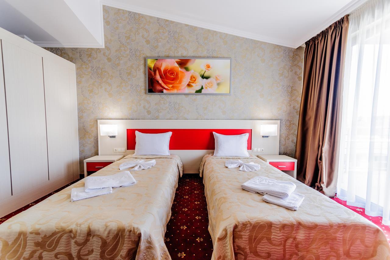 Hotel Alisa Pavel Banja Exteriör bild