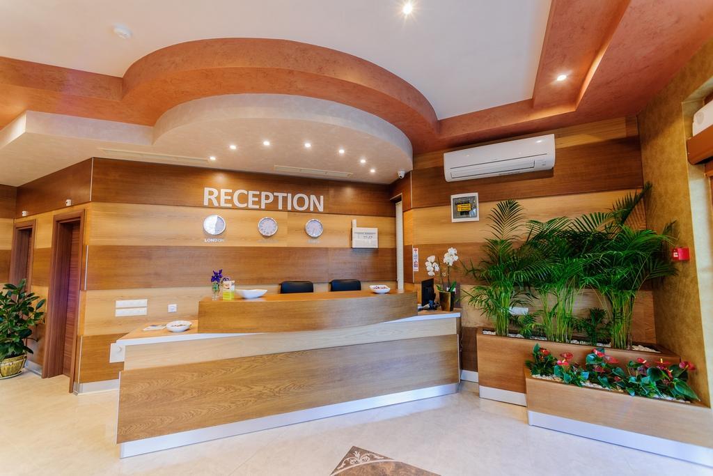 Hotel Alisa Pavel Banja Exteriör bild
