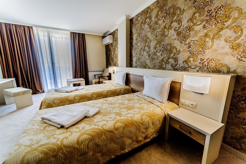 Hotel Alisa Pavel Banja Exteriör bild