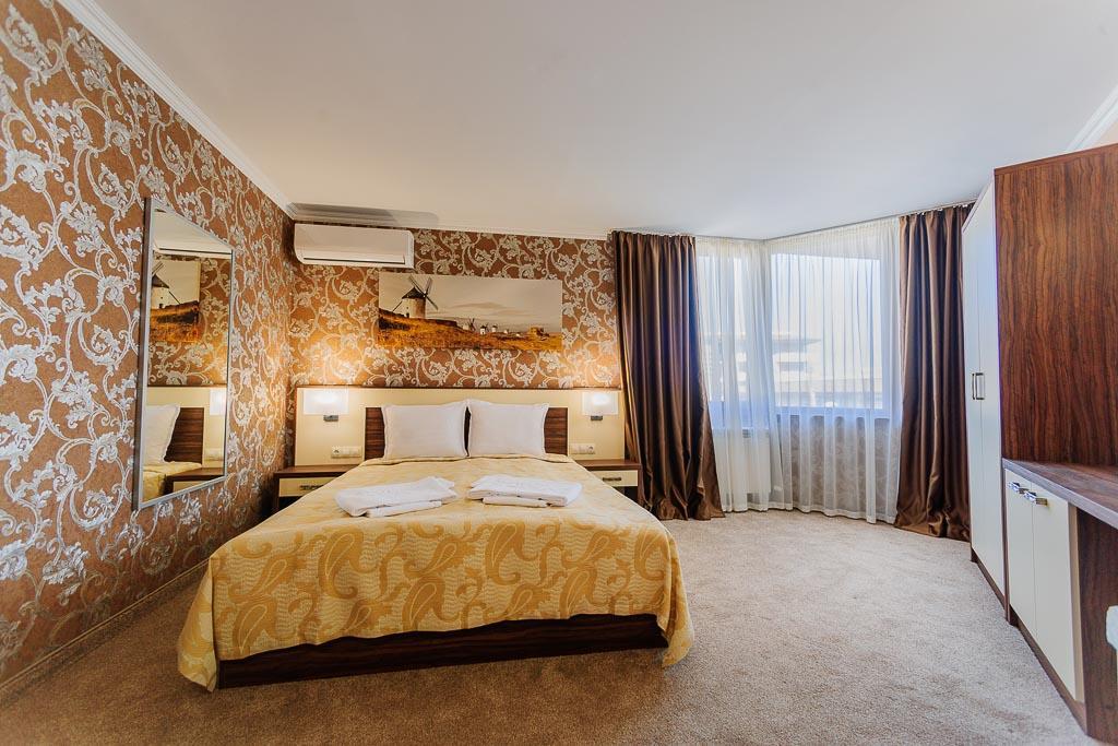 Hotel Alisa Pavel Banja Exteriör bild